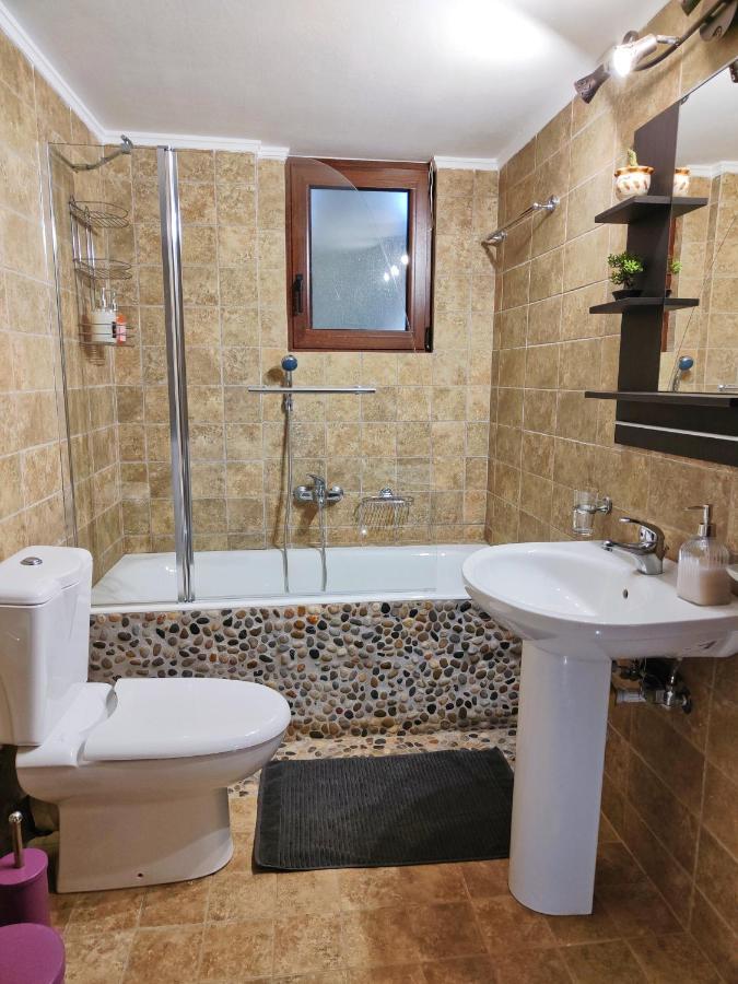 Athevillas Chrysoula Mézapos Εξωτερικό φωτογραφία